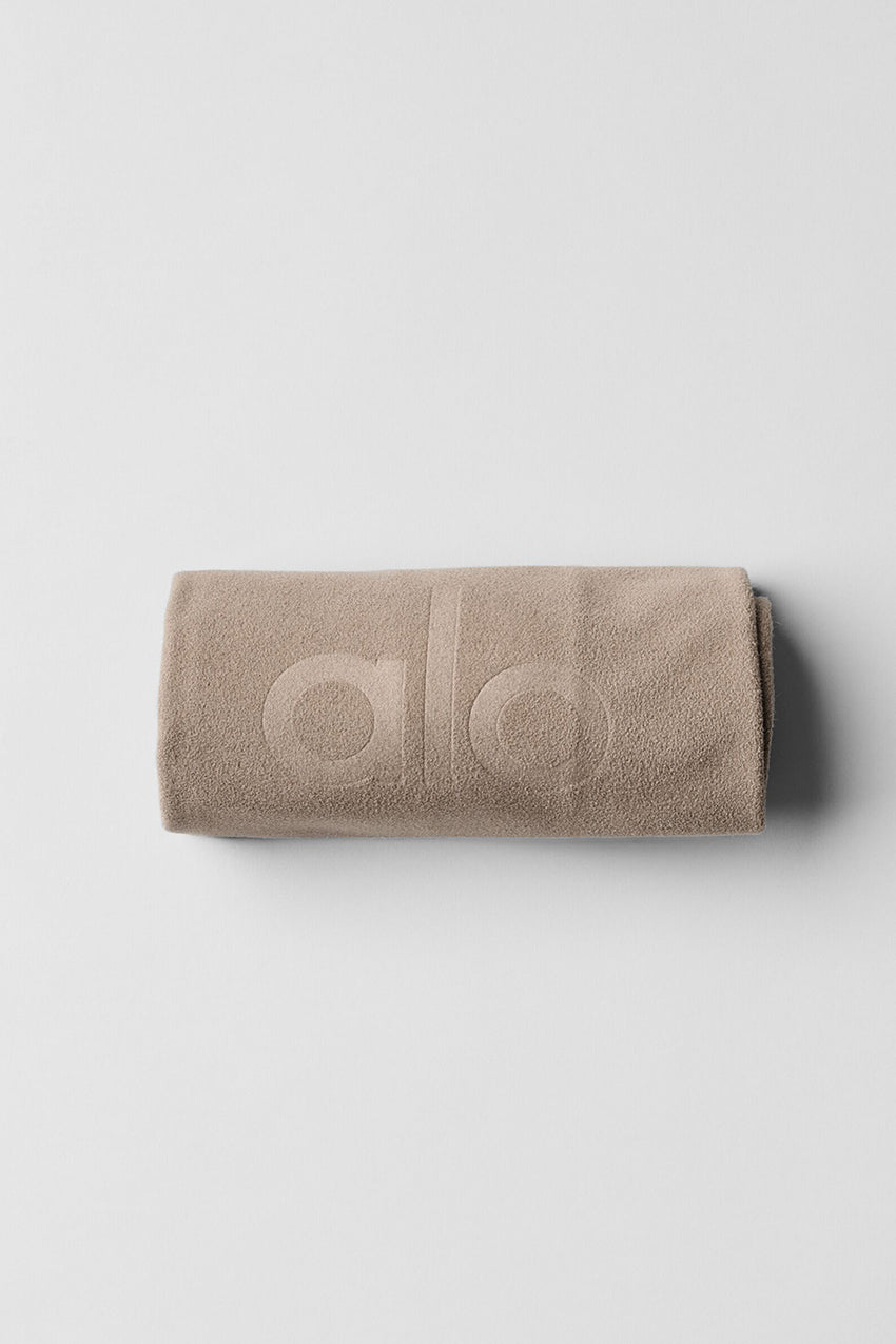 Performance No Sweat Hand Towel - Gravel